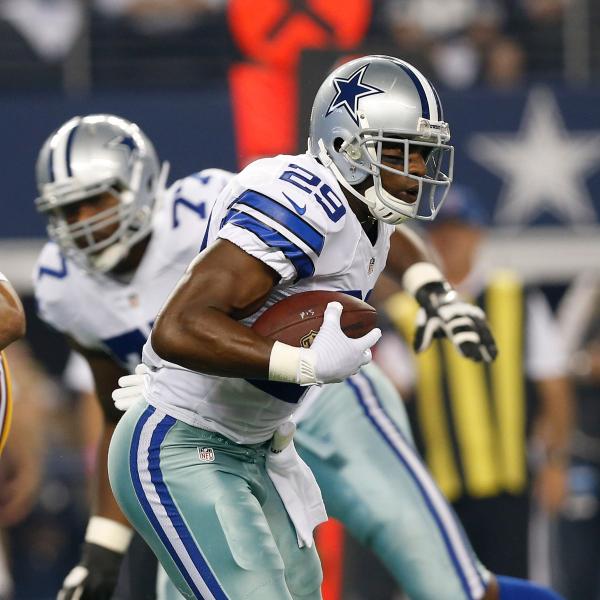 NFL's tweet photo. DeMarco Murray is the 1st RB to exceed 1,000 yards rushing on the season! #WASvsDAL http://t.co/yz3r73rXUO