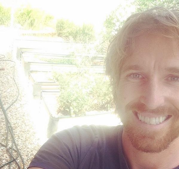 djrobertson's tweet photo. Super busy day taking selfies/showing off me new garden for the @VinoParadiso #tastemakertakeover on Instagram. http://t.co/R0lMMJAEep