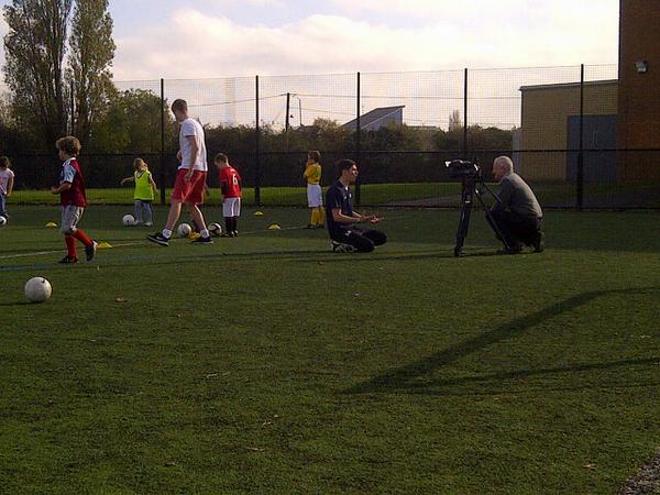 AndyBarrow2012's tweet photo. Even the BBC have heard about our @ChaucerDirect #Football Funday! @KENTSPORTSNEWS @v_a_w_k http://t.co/pfNoMYuRri