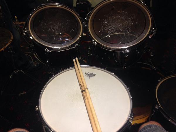 sanguinocorpus's tweet photo. Last night's office. @AcidNymphMusic ready to destroy @TattsHotel on Halloween with @AustralianAlienn http://t.co/Qa1ocISqIt