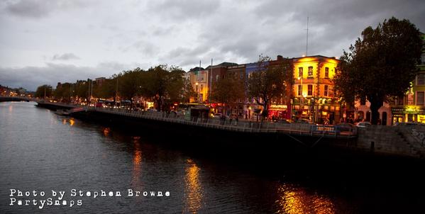 follow my new page Pls “<a href="/partysnapsphoto/">PartySnaps Photos</a>: How good does #Dublin look. 
We #LoveDublin ”