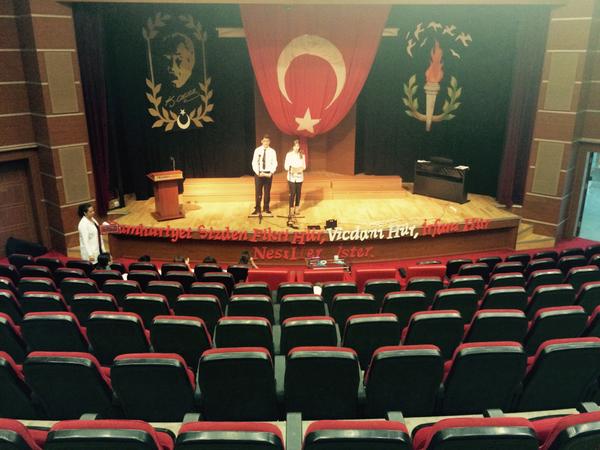 29 Ekim Cumhuriyet Bayramı kutlamaları için konferans salonumuzda son provalar hızla devam ediyor...