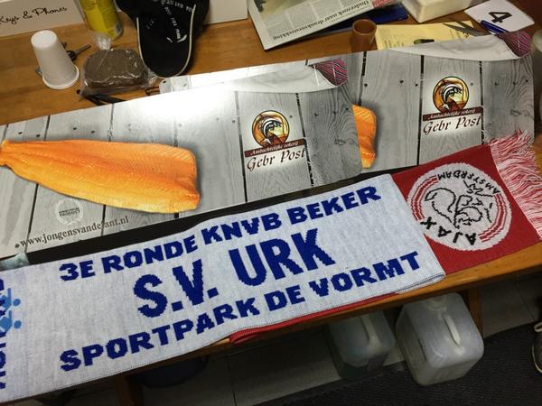 Hallo vanmiddag zijn we om 5 uur gesloten⚽️⚽️⚽️