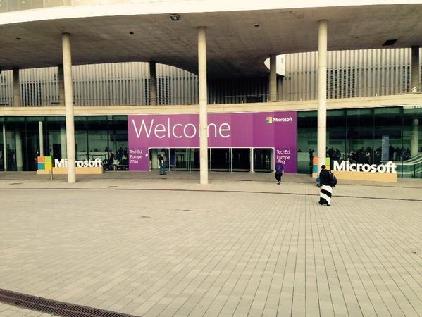 Philwack's tweet image. Ready for the first day of TechEd, visit us at booth 204. #netappteched #netapp