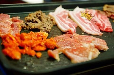 One of the Most Affordable Korean BBQ Buffets at S$14.90.Restaurant info: bit.ly/1oSZdRf
#koreanbbq #BBQ