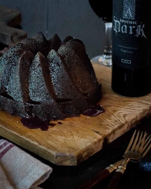 How to bake a red wine cake  winetimes.co/2014/10/28/how… <a href="/ultraliquors/">Ultra Liquors</a>