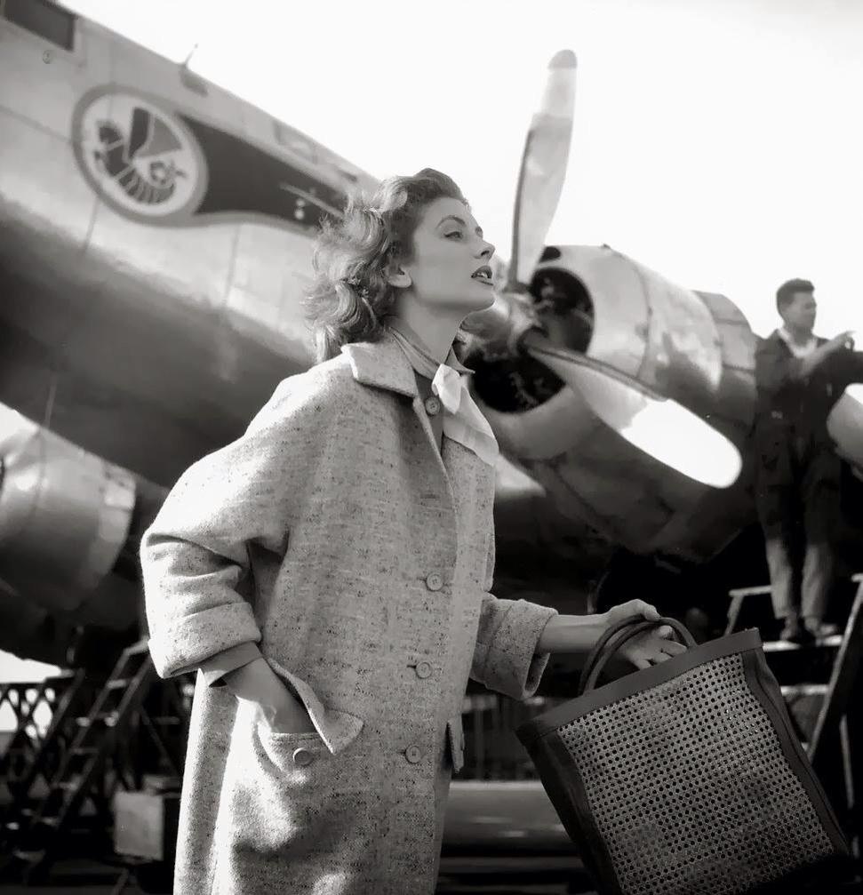 Happy Birthday to the magnificent Suzy Parker, a woman designed by God to showcase high fashion. 