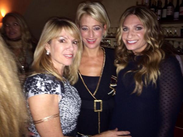 ramonasinger's tweet photo. A great nite out with @iamHeatherT  .girls just like to have fun !! http://t.co/lucGXZDRgY