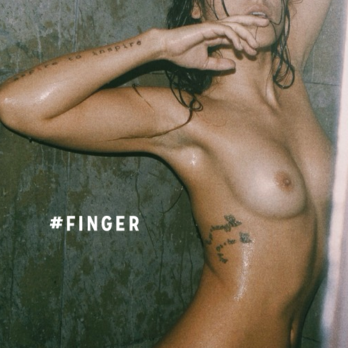 Uplust_'s tweet photo. New challenge! #Finger
http://t.co/dtqbBykk8Q http://t.co/TZRvvmQisL