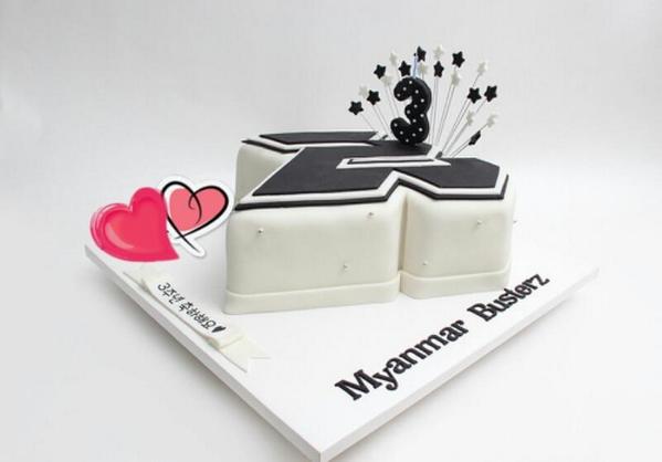 MIB_MYANMAR's tweet photo. I know it's late but Happy #3YearsWithMIB ^_^
♡ ChitTal M.I.B ♡
We love you more than you love us :') http://t.co/8lQUes1QIT
