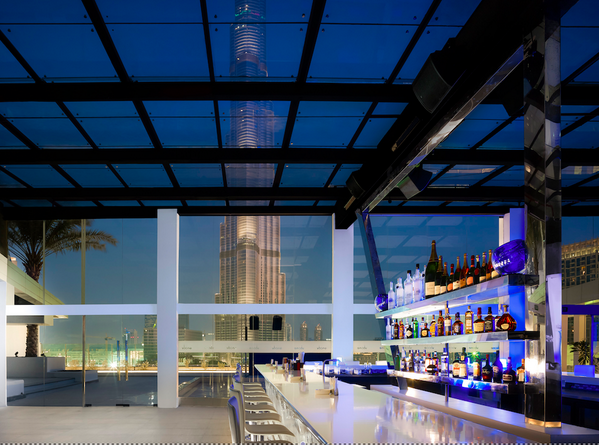 AboveDXB tweet picture
