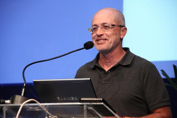 PactoGlobalBR's tweet photo. Bom dia! Quer ouvir Silvio @srlm, Georg Kell, @JlChediek? Não perca nosso Encontro Anual! http://t.co/0PpkQhMKkW http://t.co/01obaws95L