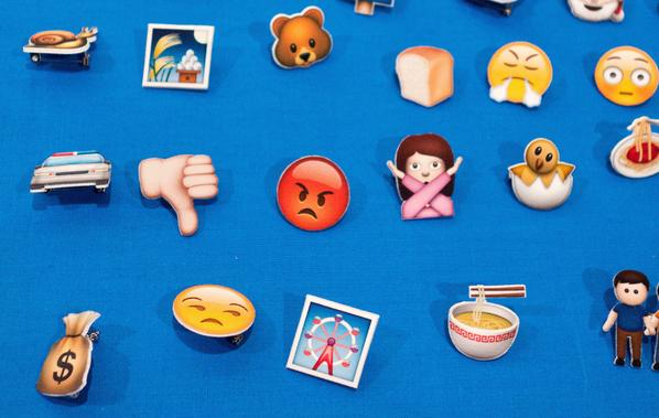 RT <a href="/onTechToday/">tech/today</a>: Good morning! You can now search <a href="/bing/">Bing</a> using . Check it out! drewrapp.com/home/2014/10/28 #emoji