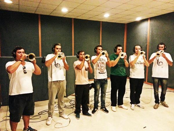 Fotos de la banda de <a href="/ClavosdecristoB/">Cctt.ClavosDeCristo</a> grabando su marcha para #Origen2 el pasado sábado #MusicaCofrade 1