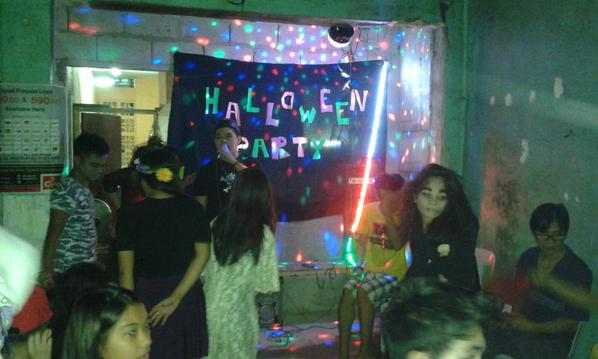 barboy1925's tweet image. May outreach kila lola ngayon d ako inform haha kararating lang #kidagain Gomez Fam #commserve #halloween
