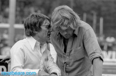 Happy 84th Birthday today to  boss chatting to at 1981. 