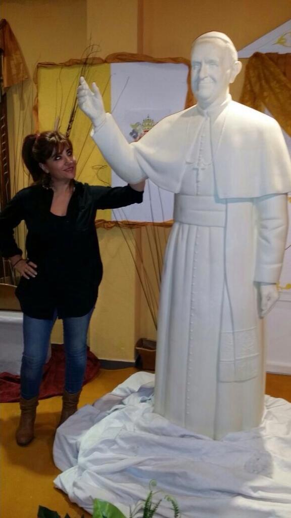 raquelgocre tweet picture