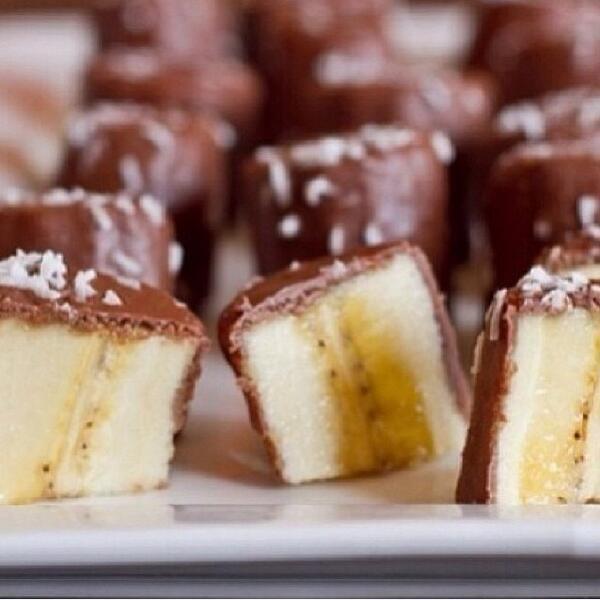 Heaith_'s tweet photo. Banana and dark chocolate , to satisfy your sweet tooth healthily http://t.co/TaEYRfXdJN