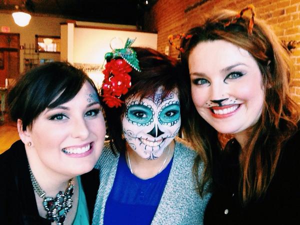 PauleenLe's tweet photo. The two masterminds behind my #sugarskull hair and makeup! #mintsalon #halloweenmakeup #creativity #art http://t.co/5HGEqGEuVf