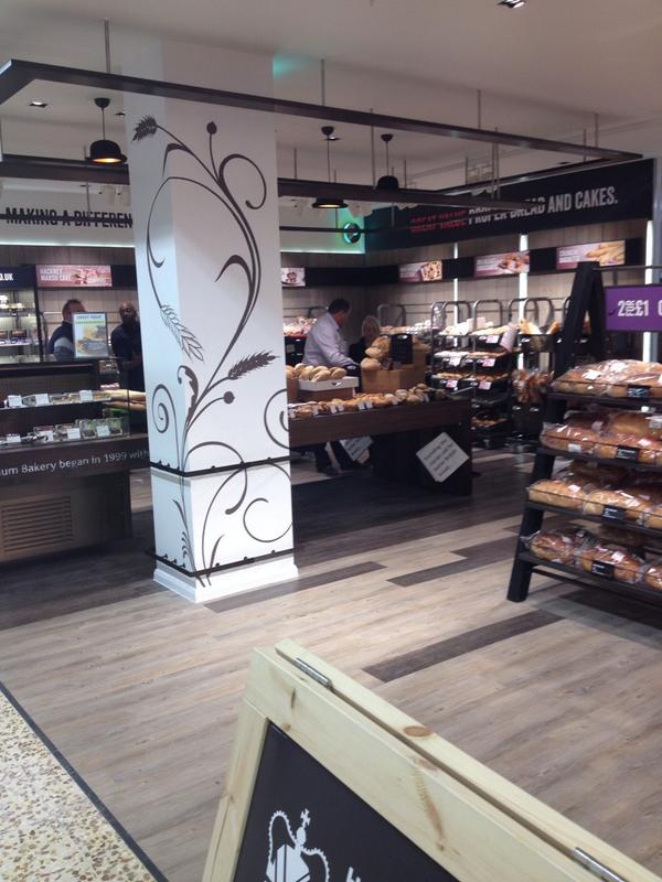 psopsmanager2's tweet photo. Leatherhead had landed, great support from Chris, Howard and the team, looking good @euphoriumbakery http://t.co/kIpGi8DRjd