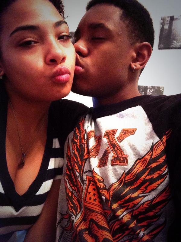 KierraBruno's tweet photo. Happy birthday baby! The inspiration you give me daily is unreal 💎#KelDay #TellHimHbd #ThatsMyBaby http://t.co/WdVpSYc5ps