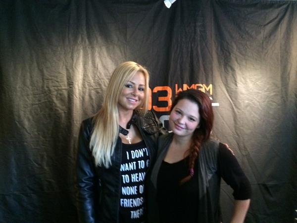 allyyy_x3's tweet photo. @BritneyShannonX &amp; I ! She came to promote the @ACTattooExpo which is Nov. 7-9! http://t.co/9bUwPjiMIB