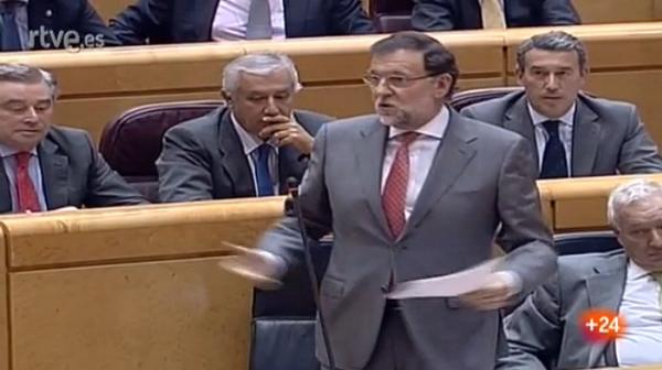 el_pais's tweet photo. ÚLTIMA HORA: Rajoy en el Senado sobre la corrupción: “Pido disculpas a los españoles” http://t.co/53OxMZNwUi http://t.co/qOJArxxpBQ