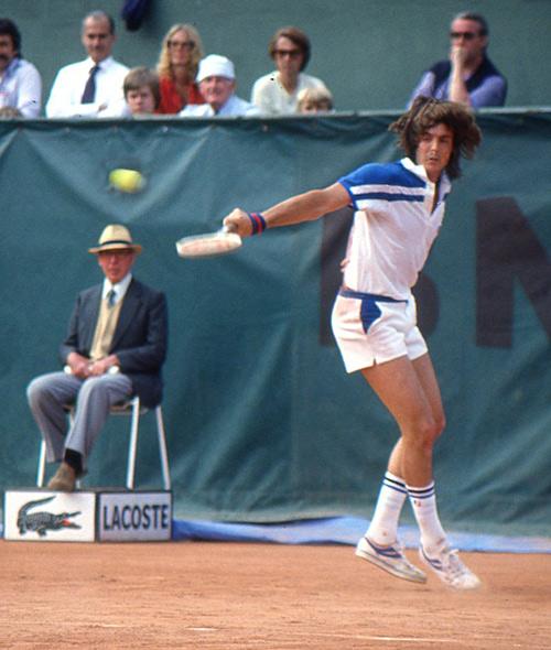TenisRetro's tweet photo. El italiano Adriano Panatta, también en Roland Garros. http://t.co/aua8kduY8B