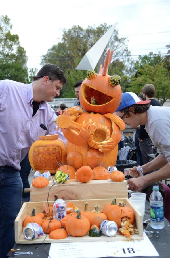 GUTSCharlotte's tweet image. Best Use Of Recycled PBR Cans - @heysaturday! Jammin&apos; pumpkin! #GUTSCLT2014 #CarveTomorrows @lknight3 @KyleToukatly