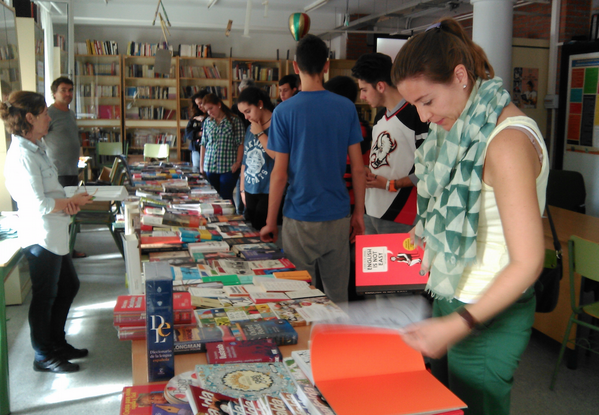 IES Gonzalo Nazareno (@ies_gn) on Twitter photo Comienza la feria del libro en el IES_GN Comienza la feria del libro en el IES_GN