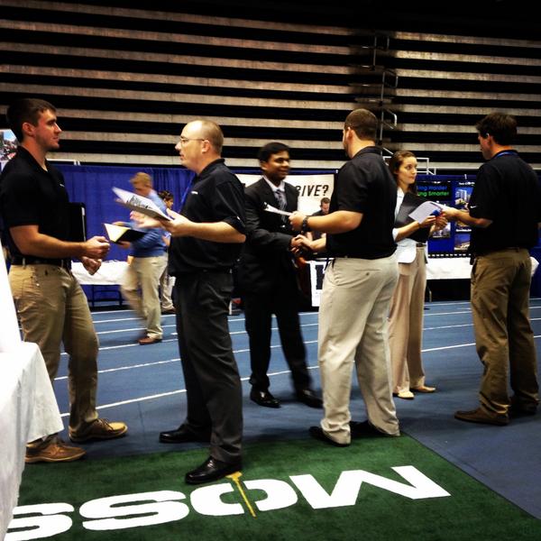 mossconstruct's tweet photo. Our team @UF careerfair #Work4Moss #UFBCN #construction #gators #ipadgiveaway #RinkerSchool http://t.co/Bn2w4q7kru