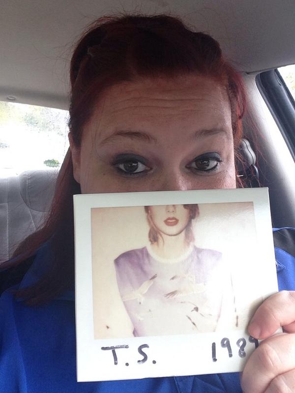 stephaniefari16's tweet photo. @taylorswift13 got the album and I love it #taylurking http://t.co/zF6d3ND7qt
