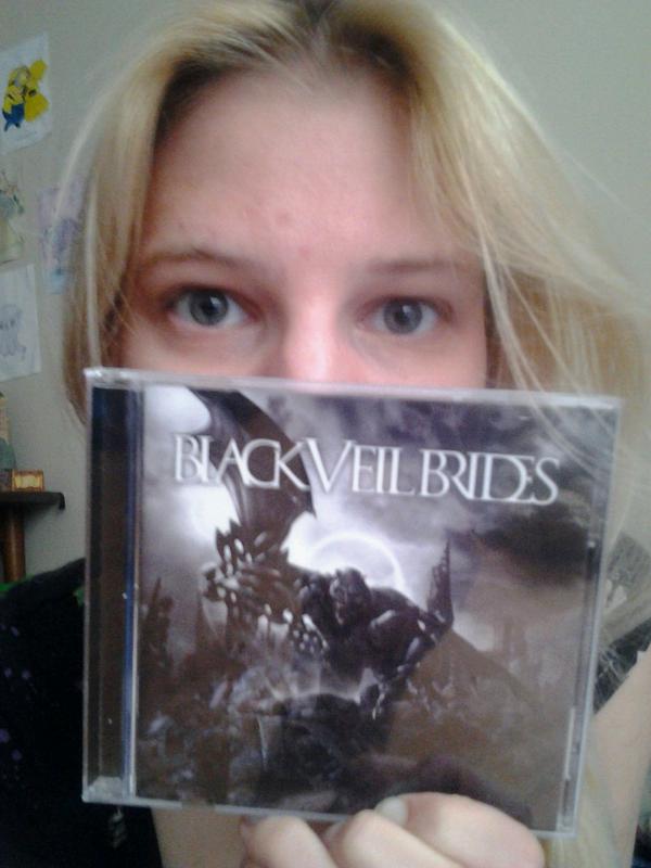 AJinsubspace's tweet photo. @AndyBVB it only took 3 stops to different best buys but I finally got my hands on #bvb4!! #sonsofnight http://t.co/Io9RehY9Pt