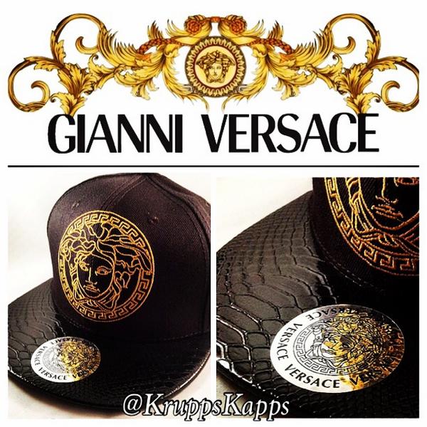 KruppsKapps's tweet photo. Black &amp; gold croc skin versace snapback! #versace #medusaHead #lakers #steelers #drake #cash #snapback #crocodile http://t.co/y4nyeyDn9K