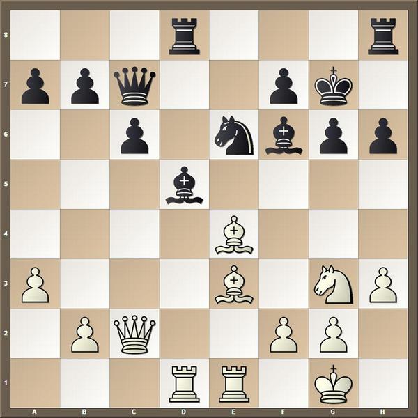 NewInChess's tweet image. Grab the pawn with 24.Bxa7 like Kasimdzhanov-Jobava? #chesspatterns
Daring captures @ IYCPR §7
newinchess.com/Improve_Your_C…