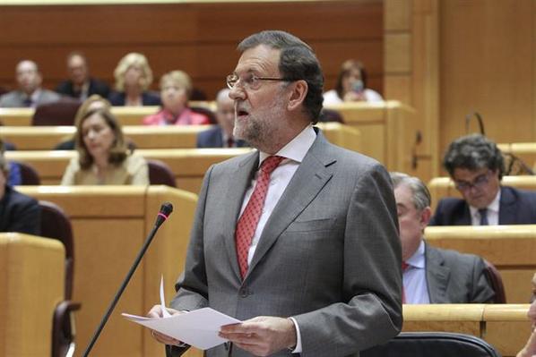 Una vez desmantelado el país, Rajoy pide disculpas y también se suma a la indignación yometiroalmonte.es/2014/10/28/vez…