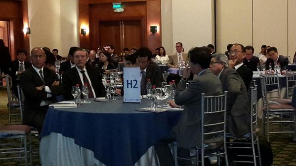 ProEcuador_'s tweet photo. El embajador Roberto Betancourt, subsecretario de Negociaciones Comerciales e Integración Económica #EcuadorCorea http://t.co/aZVUa9ufxG