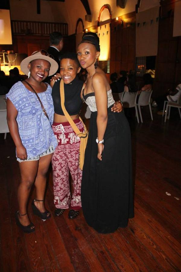 AwethuH's tweet image. These 3 young, black and beautiful ladies are making waves..#whenwewereblack