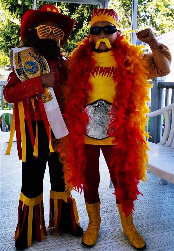 MayorCustomMade's tweet photo. My twin girls as the @WWE #MachoMan and @HulkHogan , the #MegaPowers are back together! #Halloween #WWE #Keymove http://t.co/d5LktnRppv