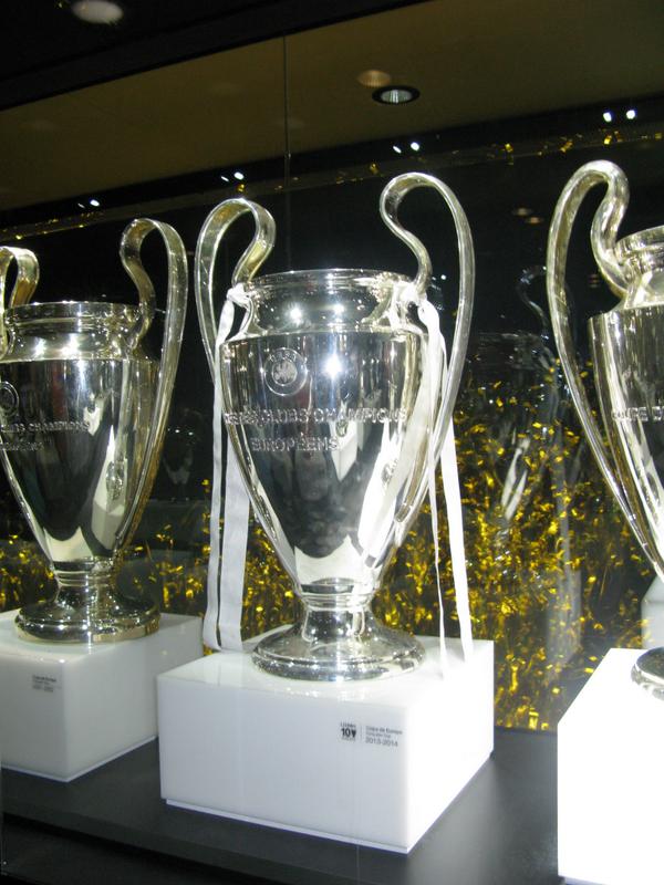 georggia22's tweet photo. @emirates #HelloClasico http://t.co/CkVuy2tMrk