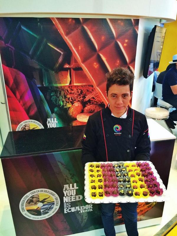 EcuaTravelTrade's tweet photo. Deliciosos chocolates ecuatorianos deleitaron a miles de asistentes en la #FIT2014. #HowToSellEcuador http://t.co/MHp590ae9D