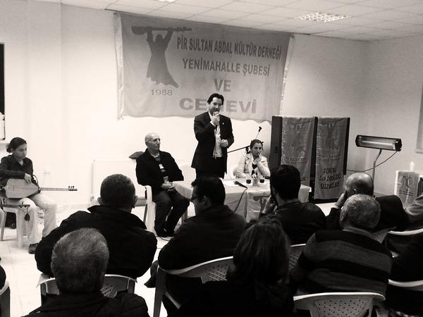 aykanerdemir's tweet photo. #PSAKD #Yenimahalle @PCemevi'ndeki #Muharrem sohbetimizde eşitlik, özgürlük ve hak yolunda dik duran canları andık. http://t.co/yCpcwInbQ2