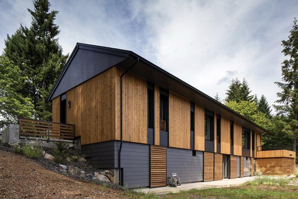 Pumpkin Ridge Passive House in Oregon by Hammer &amp; Hand and Scott|Edwards Architecture
bit.ly/1zFxgRm