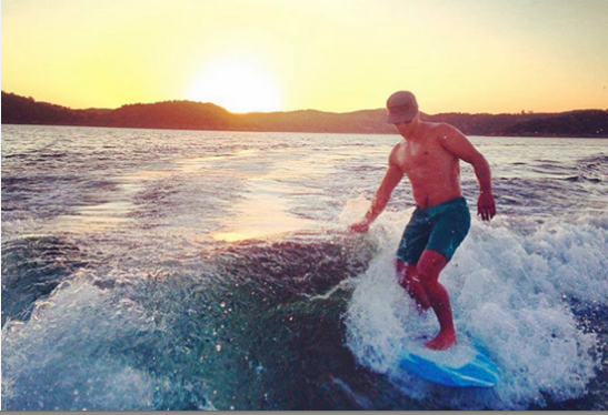 thongsflipflops tweet media