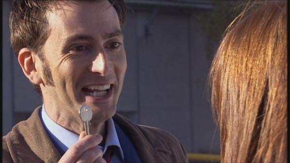ekranellaDW's tweet photo. TARDIS'in Anahtarı. Onu bulan yaşadı :) #DoctorWho #TardisKey http://t.co/aCl1izyYcV