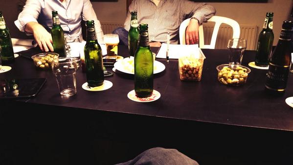 Wij zijn weer druk aan het vergaderen!