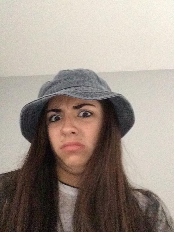 sofffdoggg429's tweet photo. Looking through your selfies like... http://t.co/rq7hvj60lj
