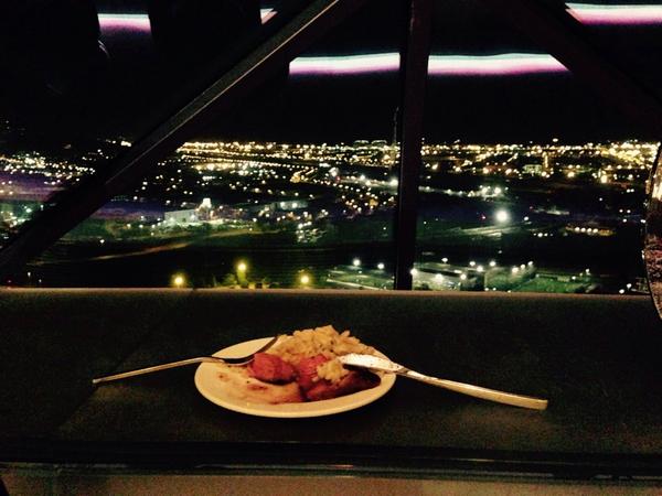 Philwack's tweet image. Dinner with a view. Thanks for the great dinner venue, #Equinix #NetApp #netappteched