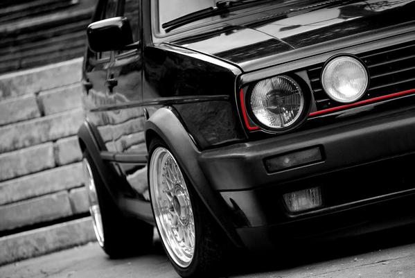 EstiloRacing's tweet photo. Tus ojos han enfocado las curvas mas cerradas por las que te has deslizado suavamente http://t.co/Tgti2qOwuY