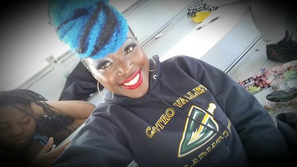 ShesPrettyBlack's tweet photo. I kinda want the blue back! http://t.co/GUO7EflL5f